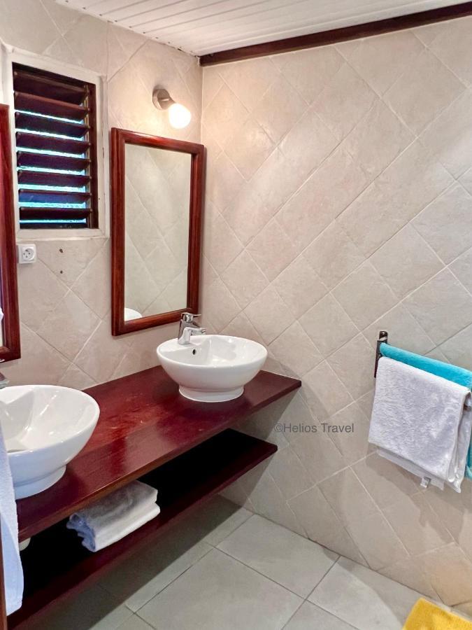 Case Coco Pointe Batterie. Piscine, Vue Mer, 4 P. 데샤이에스 외부 사진